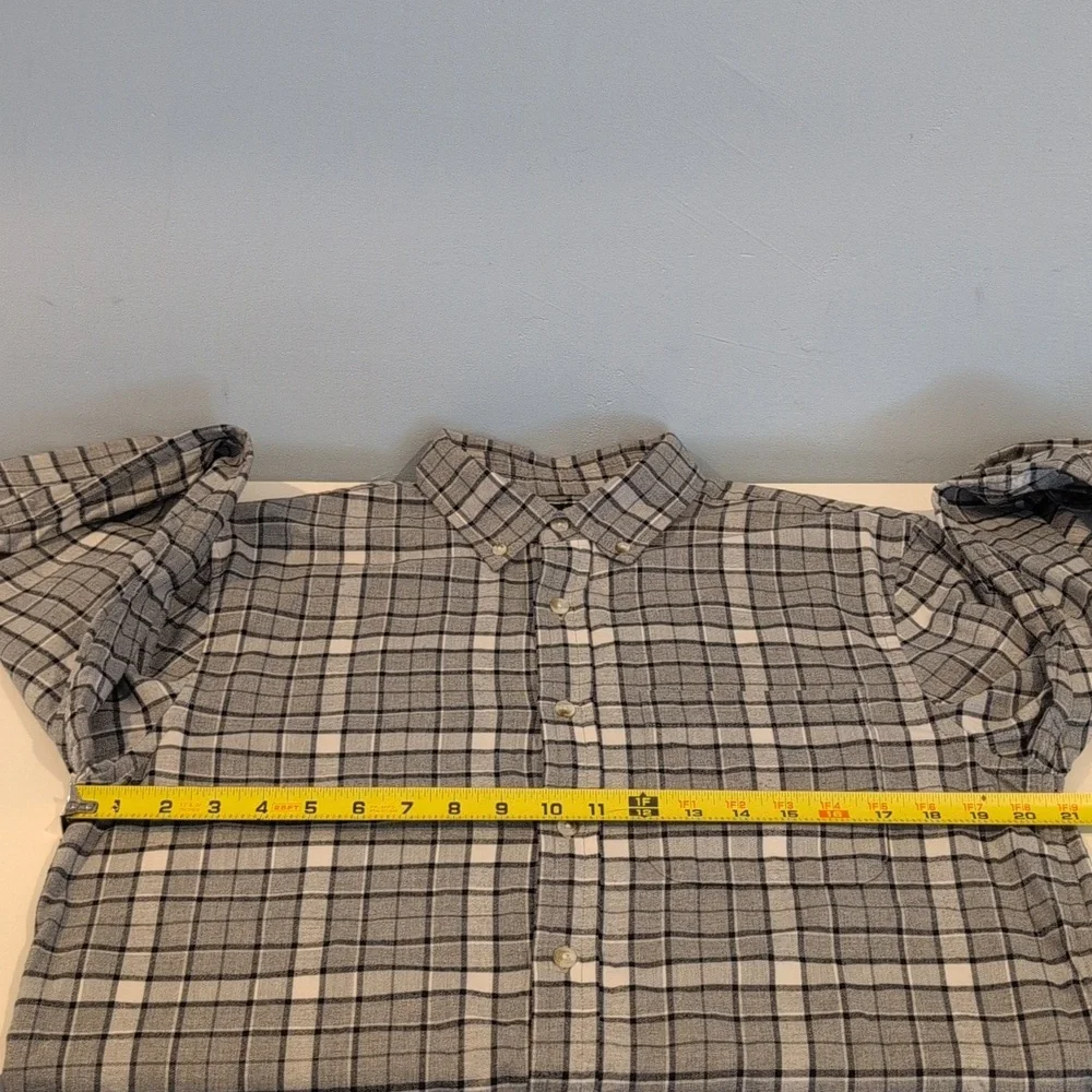 Banana Republic Men's Medium Untucked Slim Fit Long Sleeve Button Down Shirt